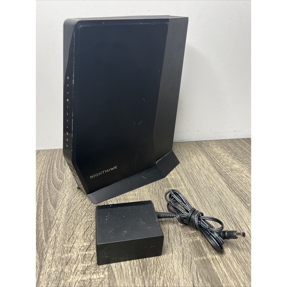 NETGEAR Nighthawk Modem Router Combo (CAX30) DOCSIS 3.1 Modem & WiFi 6 Router - Picture 2 of 11